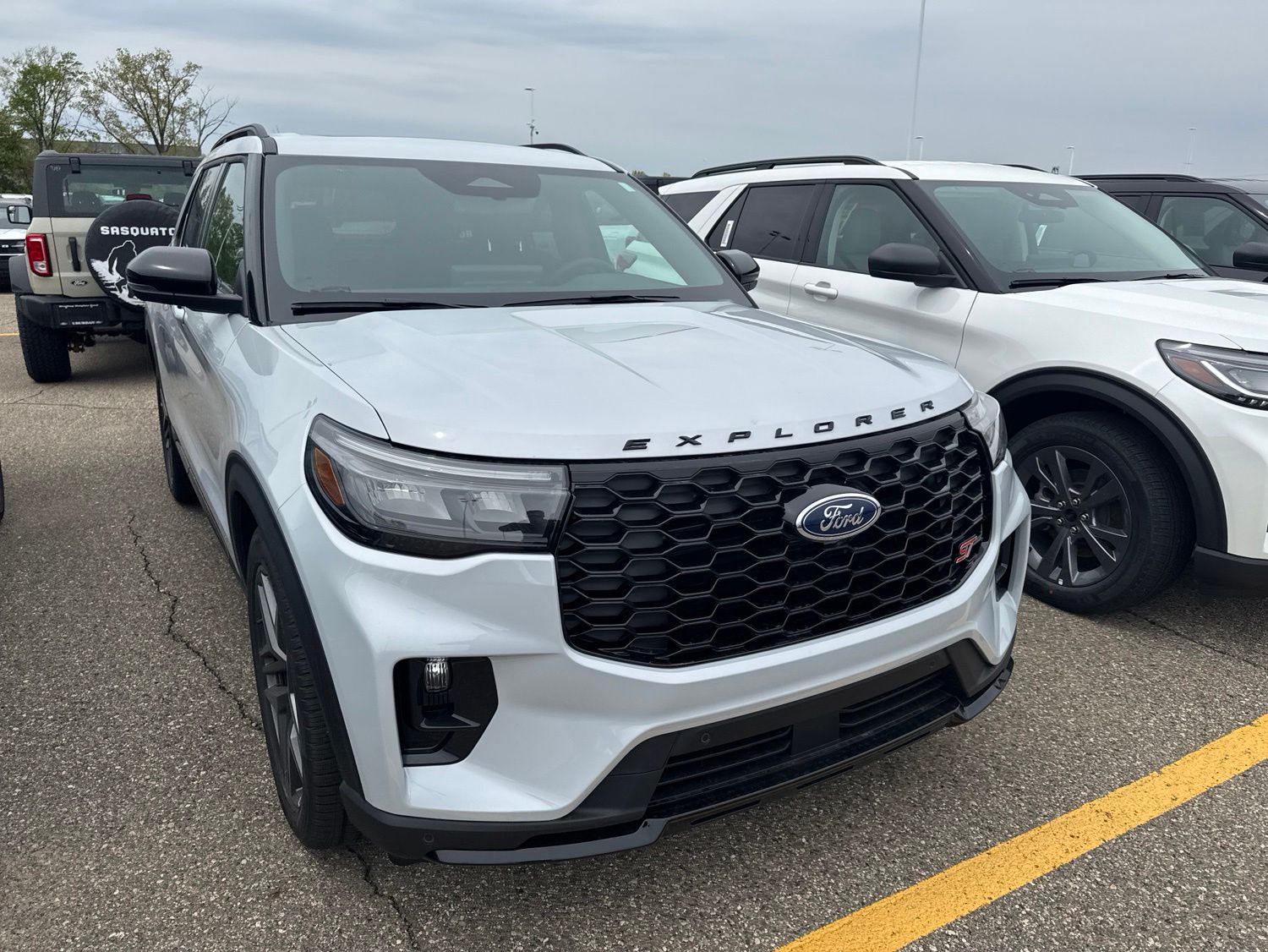 Thumbnail: 2026 Ford Explorer - 5
