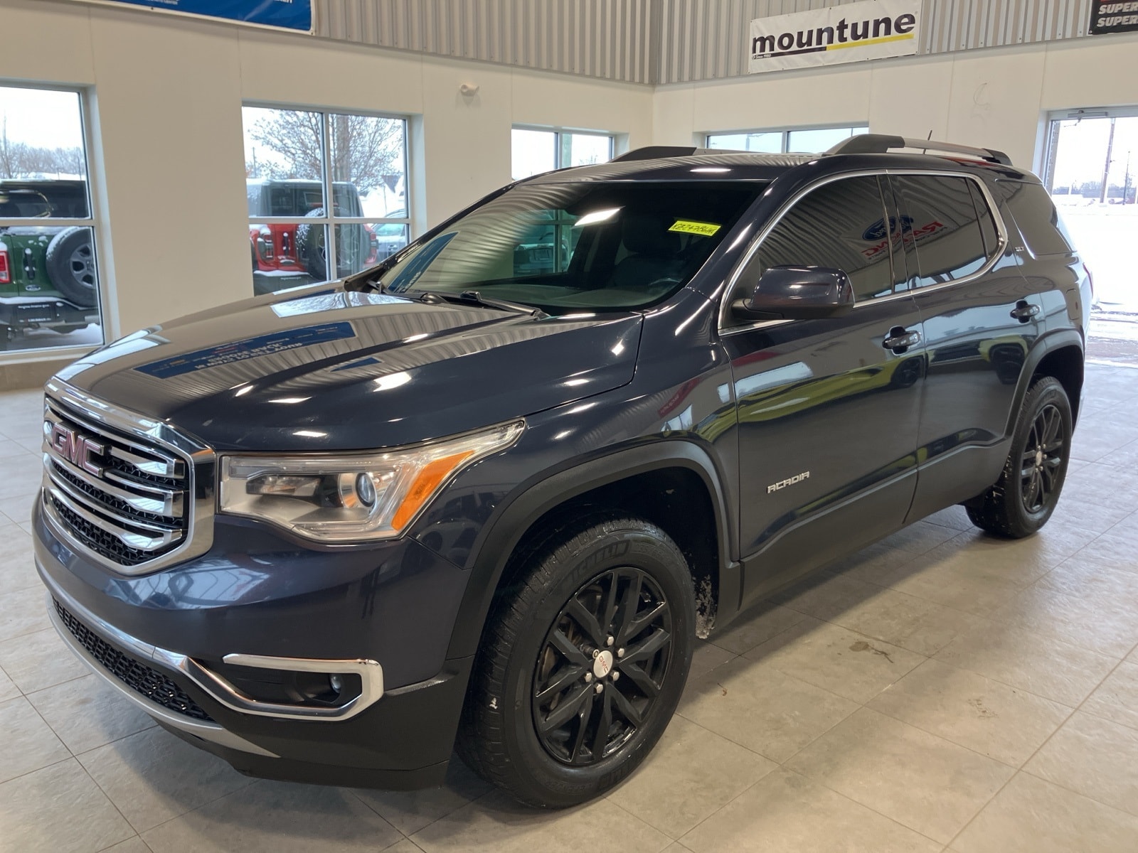 2019 GMC Acadia SLT-1's photo
