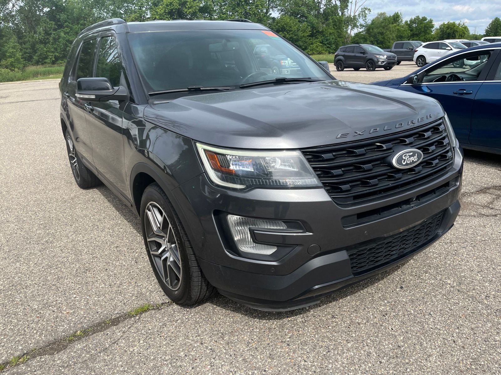 Thumbnail: 2017 Ford Explorer - 26