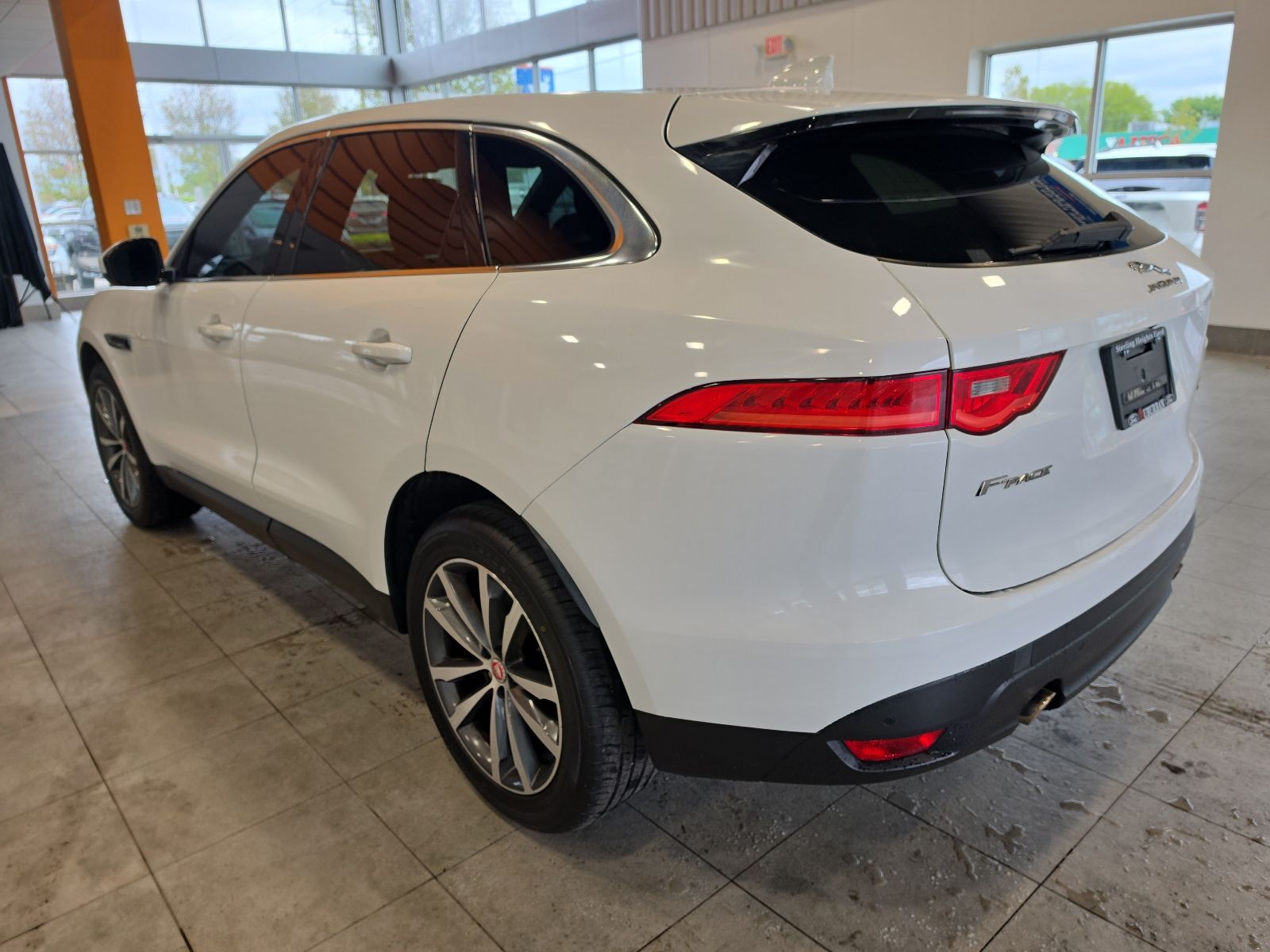 Thumbnail: 2019 Jaguar F-Pace - 14