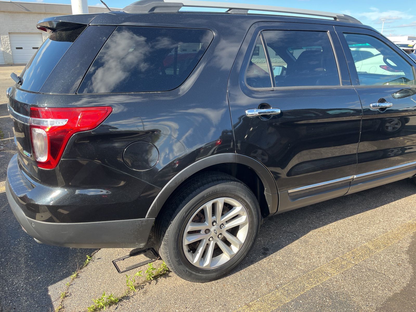 Thumbnail: 2014 Ford Explorer - 13