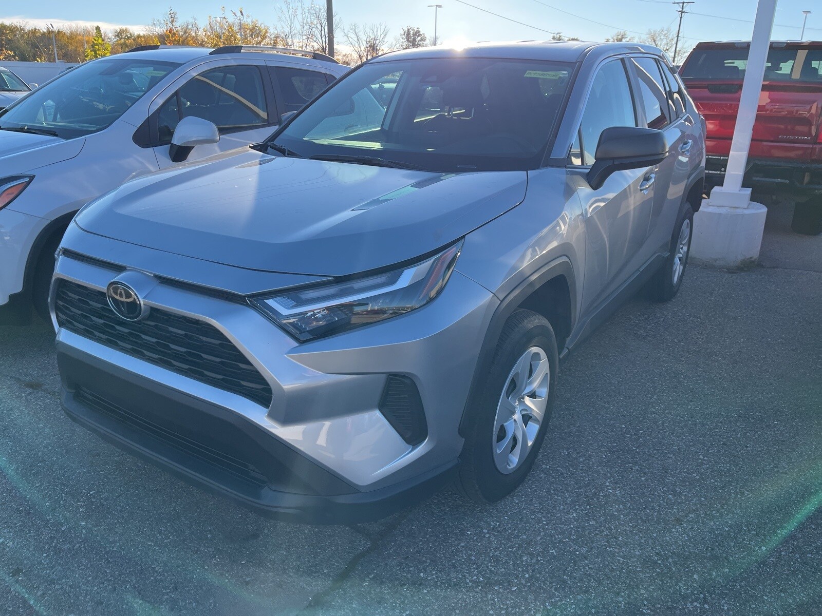 2024 Toyota RAV4 LE photo 2