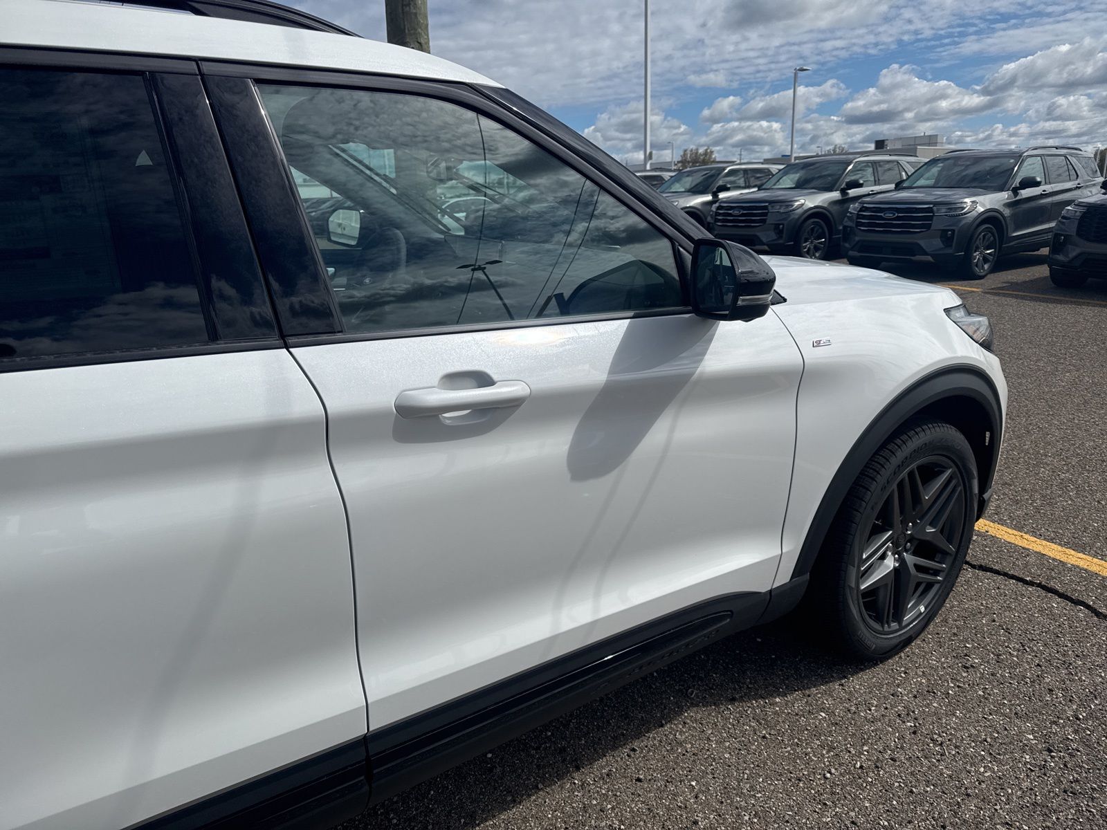 Thumbnail: 2026 Ford Explorer - 7