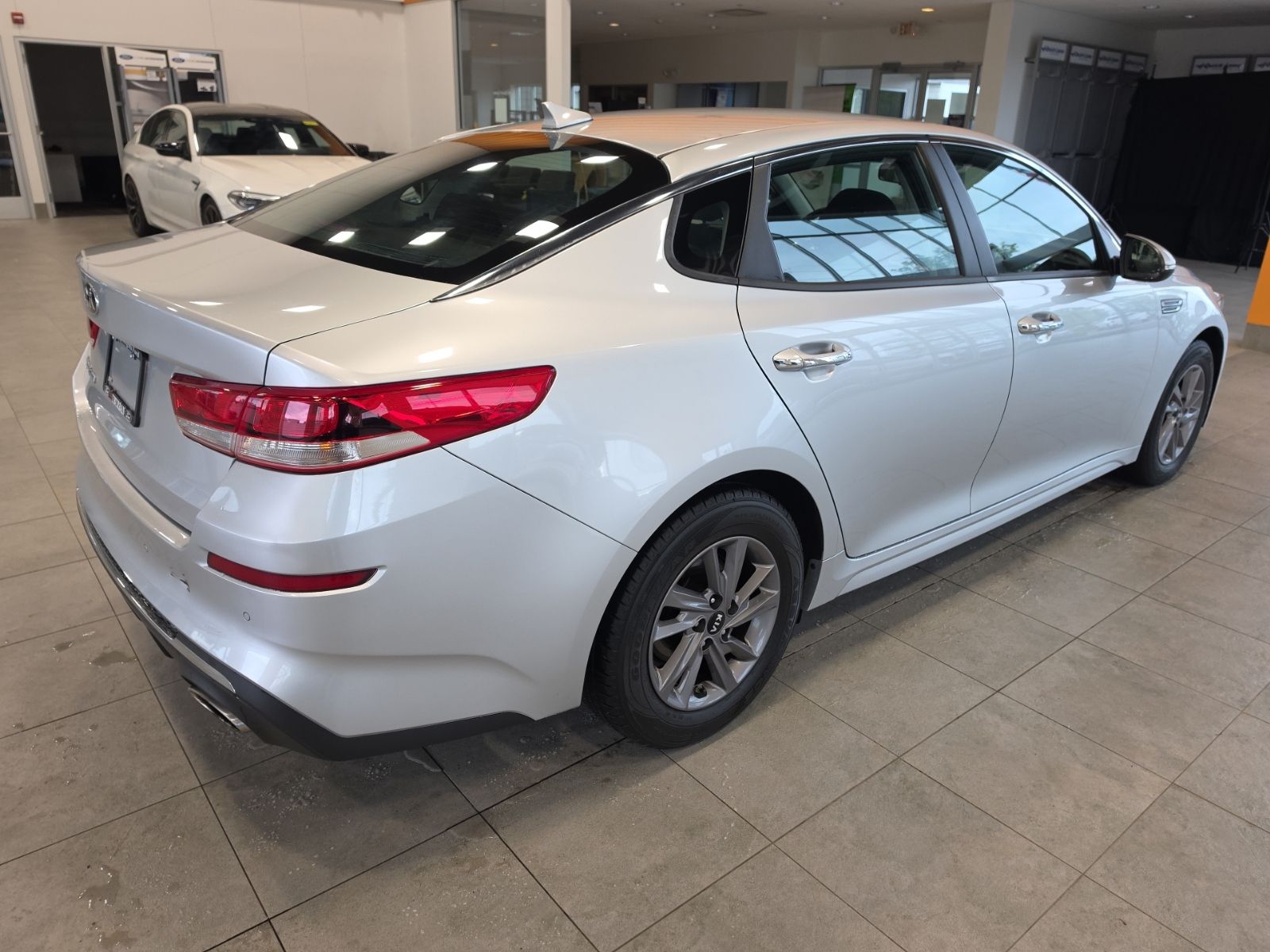 Thumbnail: 2020 Kia Optima - 7
