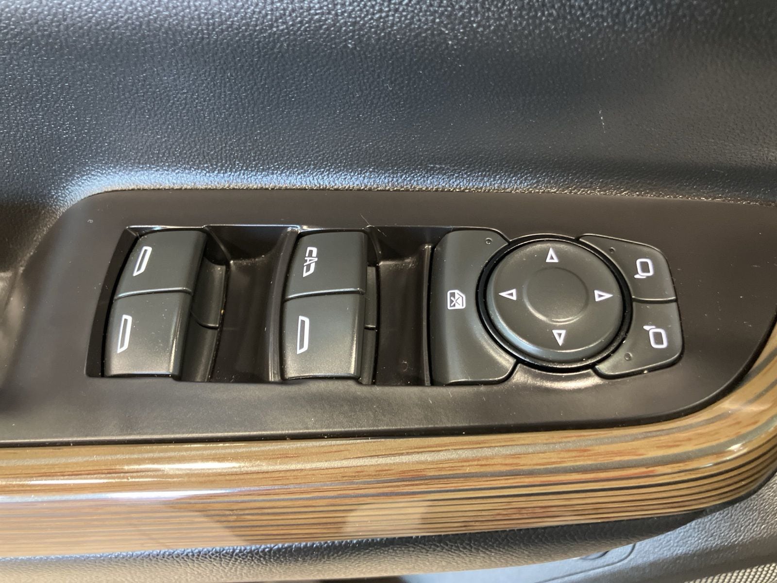 Thumbnail: 2020 GMC Acadia - 13