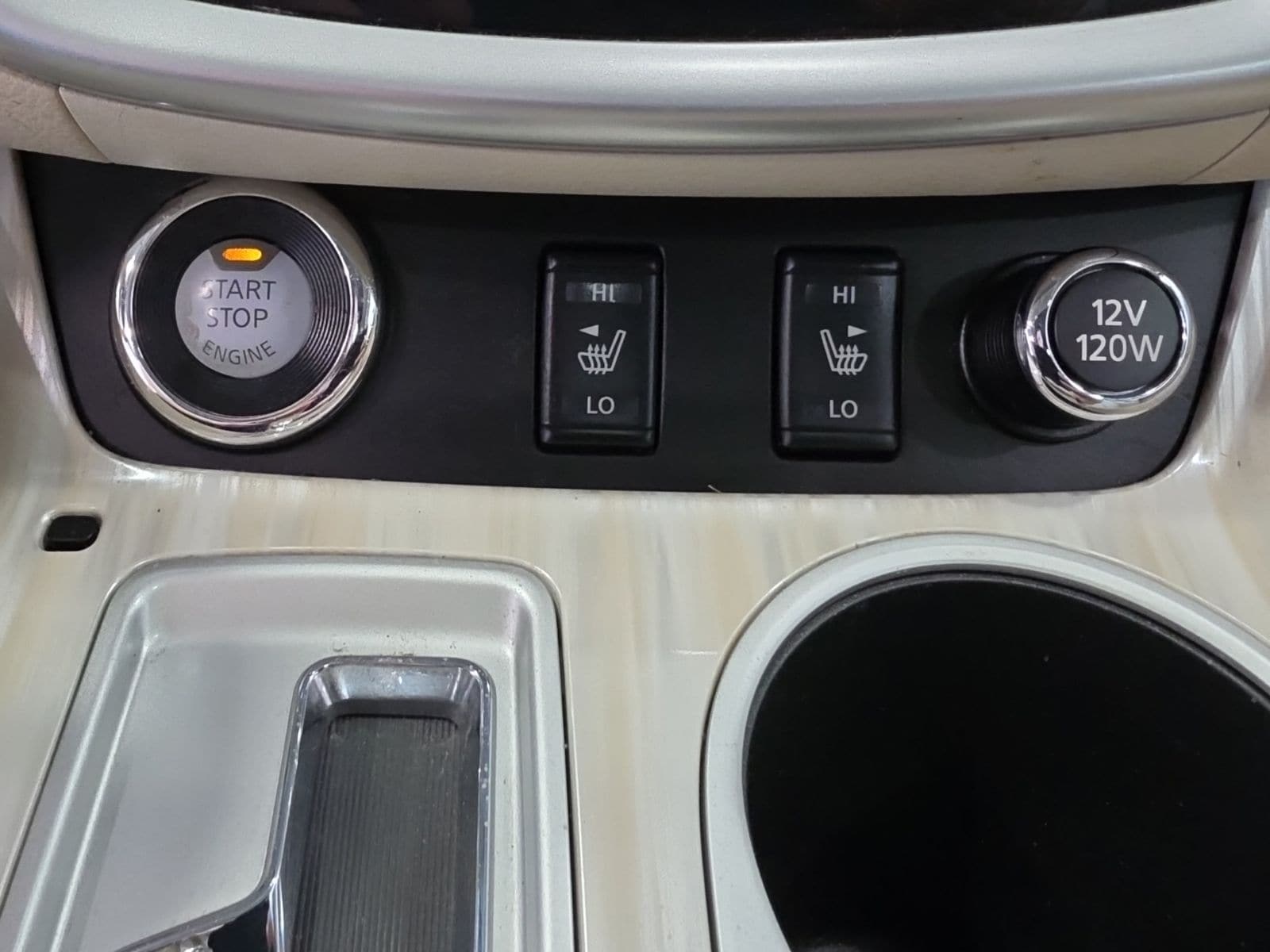 Thumbnail: 2015 Nissan Murano - 23