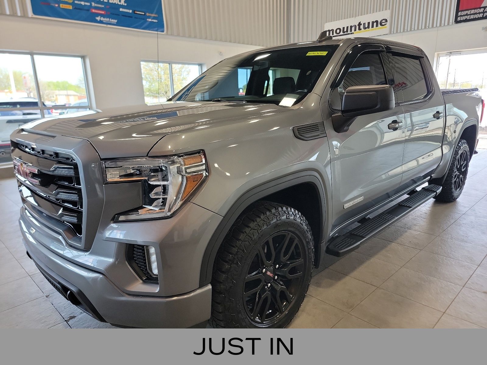 2021 GMC Sierra 4WD Crew Cab Short Box Elevation's photo