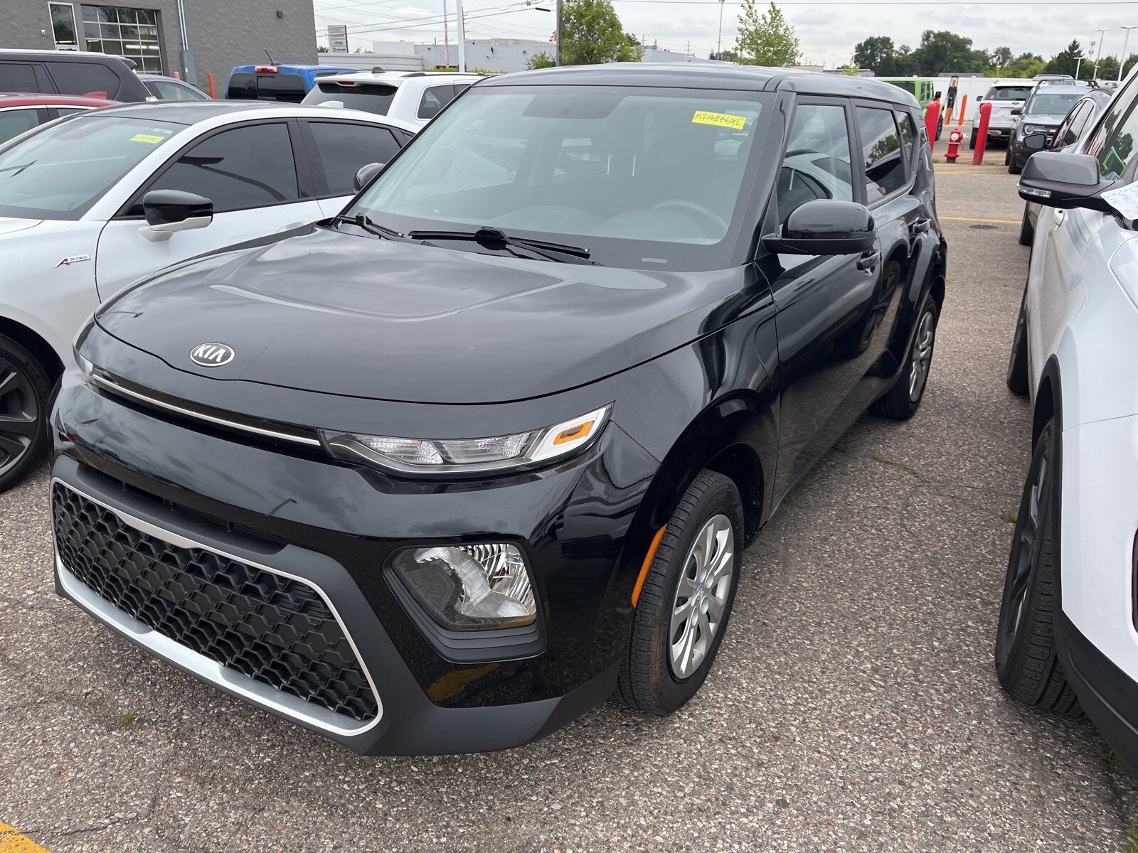 2021 Kia Soul LX photo 2
