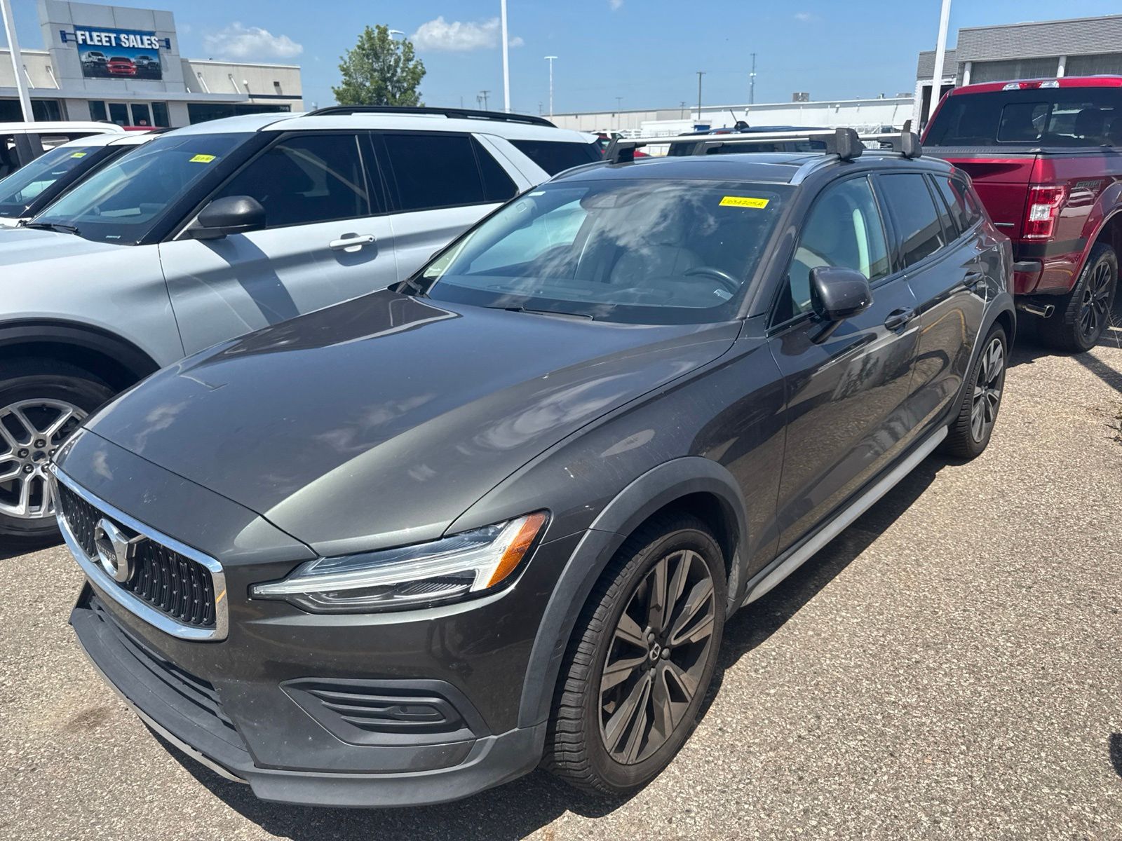 Thumbnail: 2020 Volvo S60 - 19