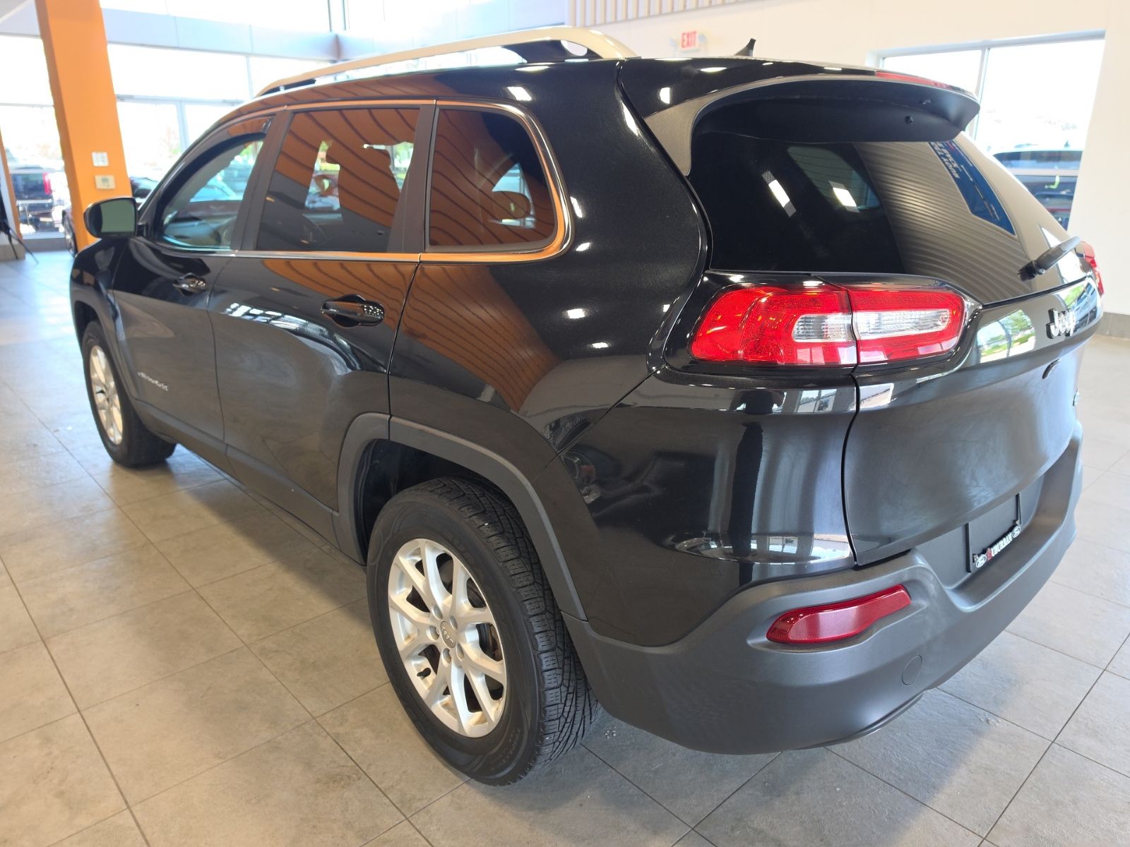 Thumbnail: 2014 Jeep Cherokee - 11