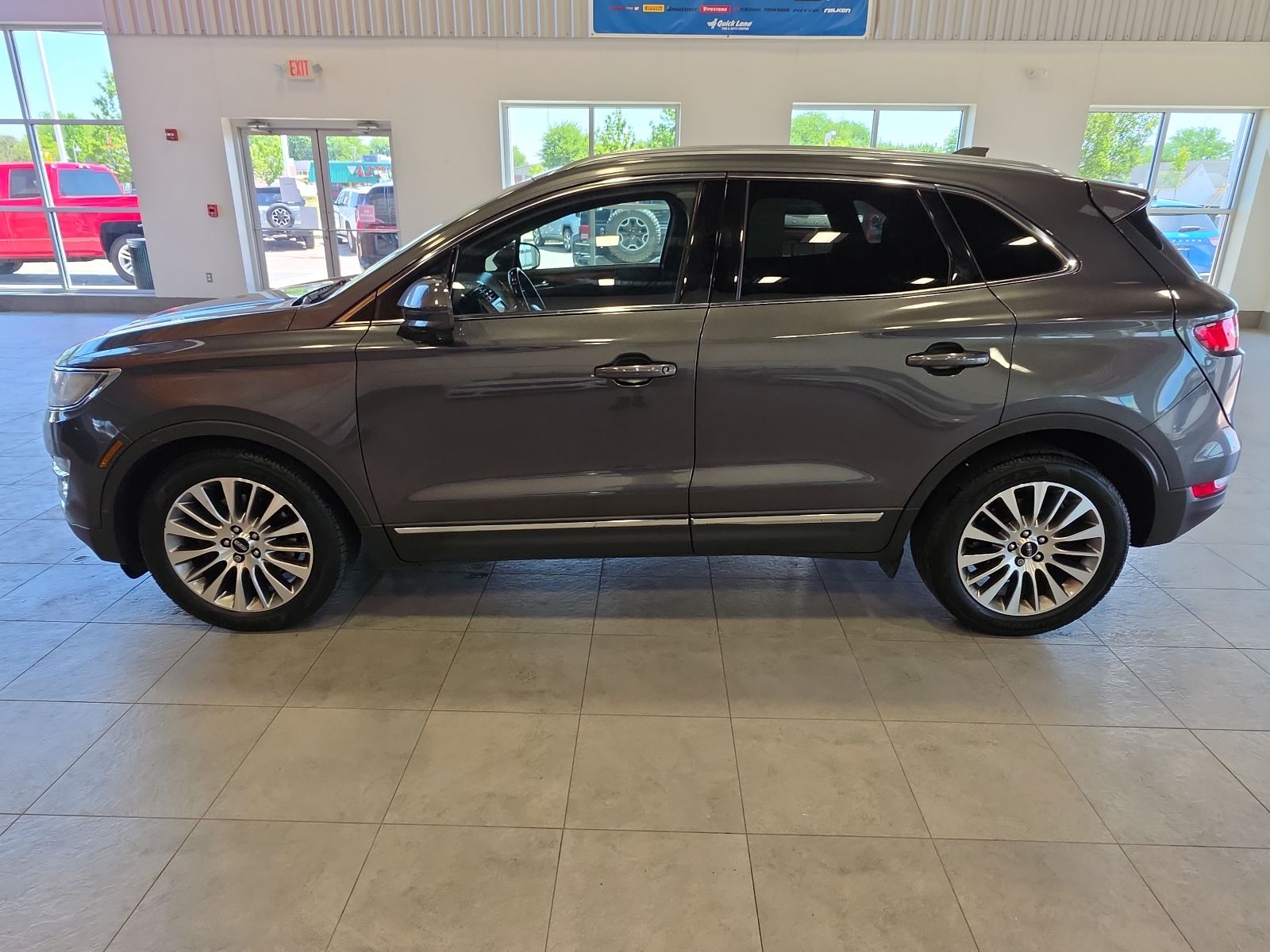 Thumbnail: 2017 Lincoln MKC - 12