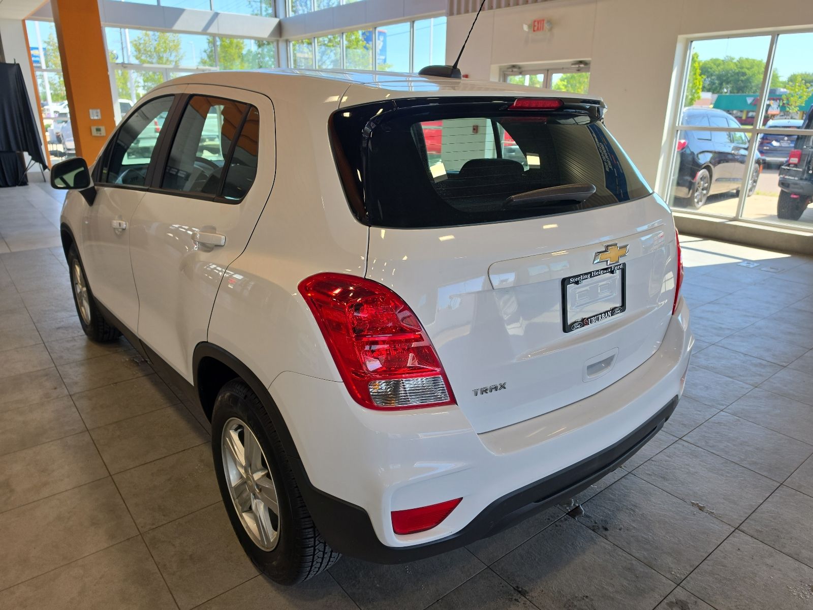 Thumbnail: 2019 Chevrolet Trax - 10