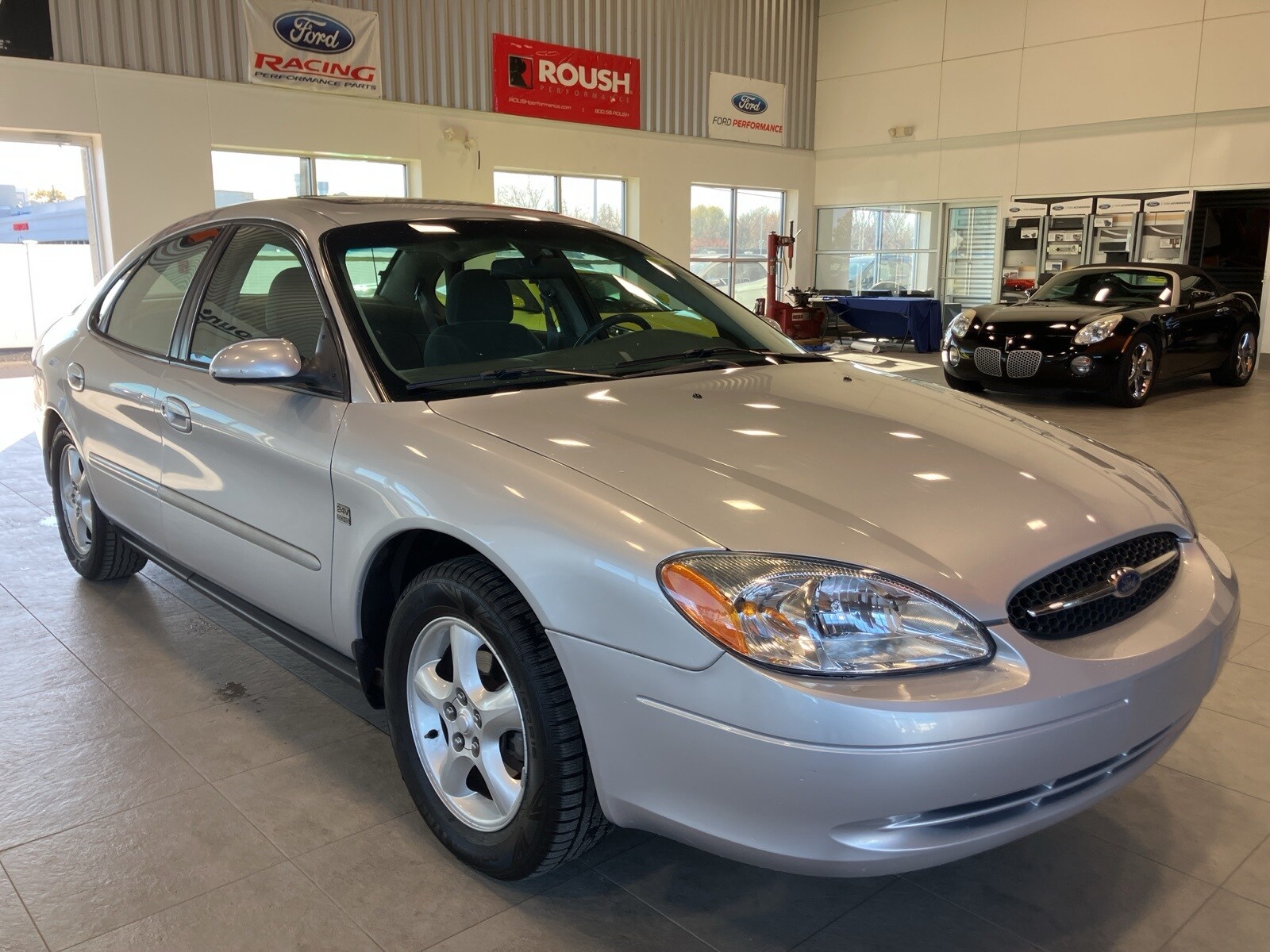 2000 Ford Taurus SES photo 3