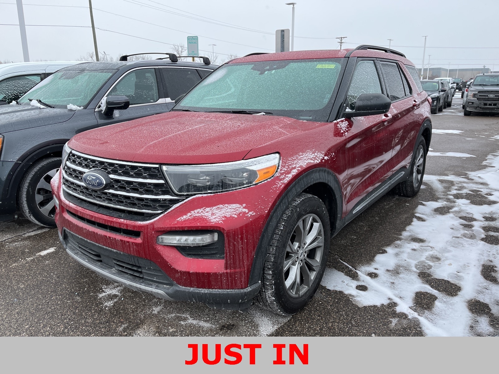 2021 Ford Explorer SUV 