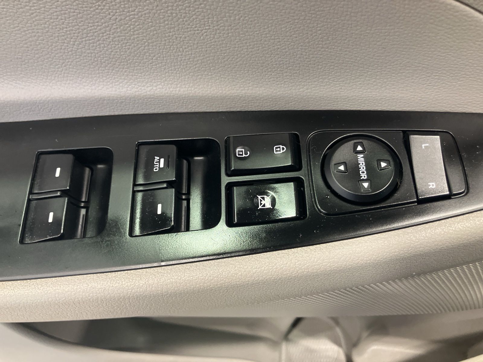 Thumbnail: 2019 Hyundai Tucson - 12