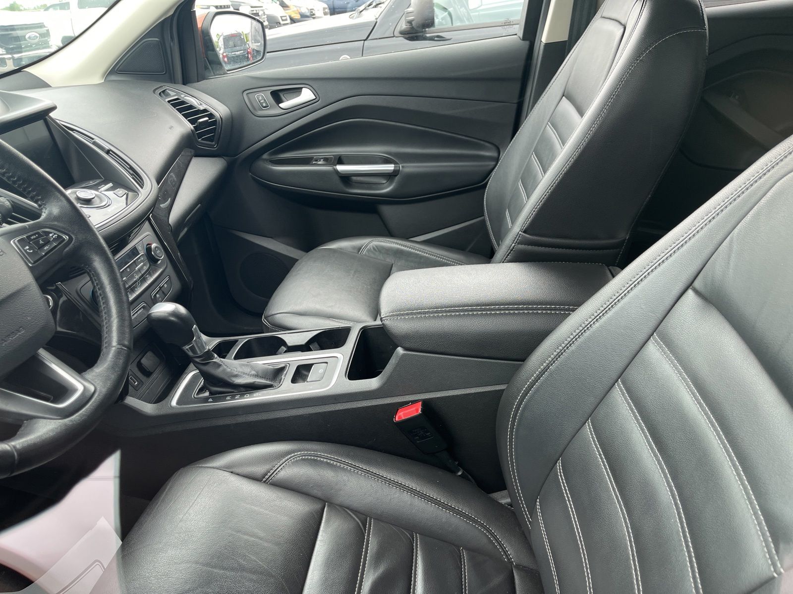 Thumbnail: 2017 Ford Escape - 26