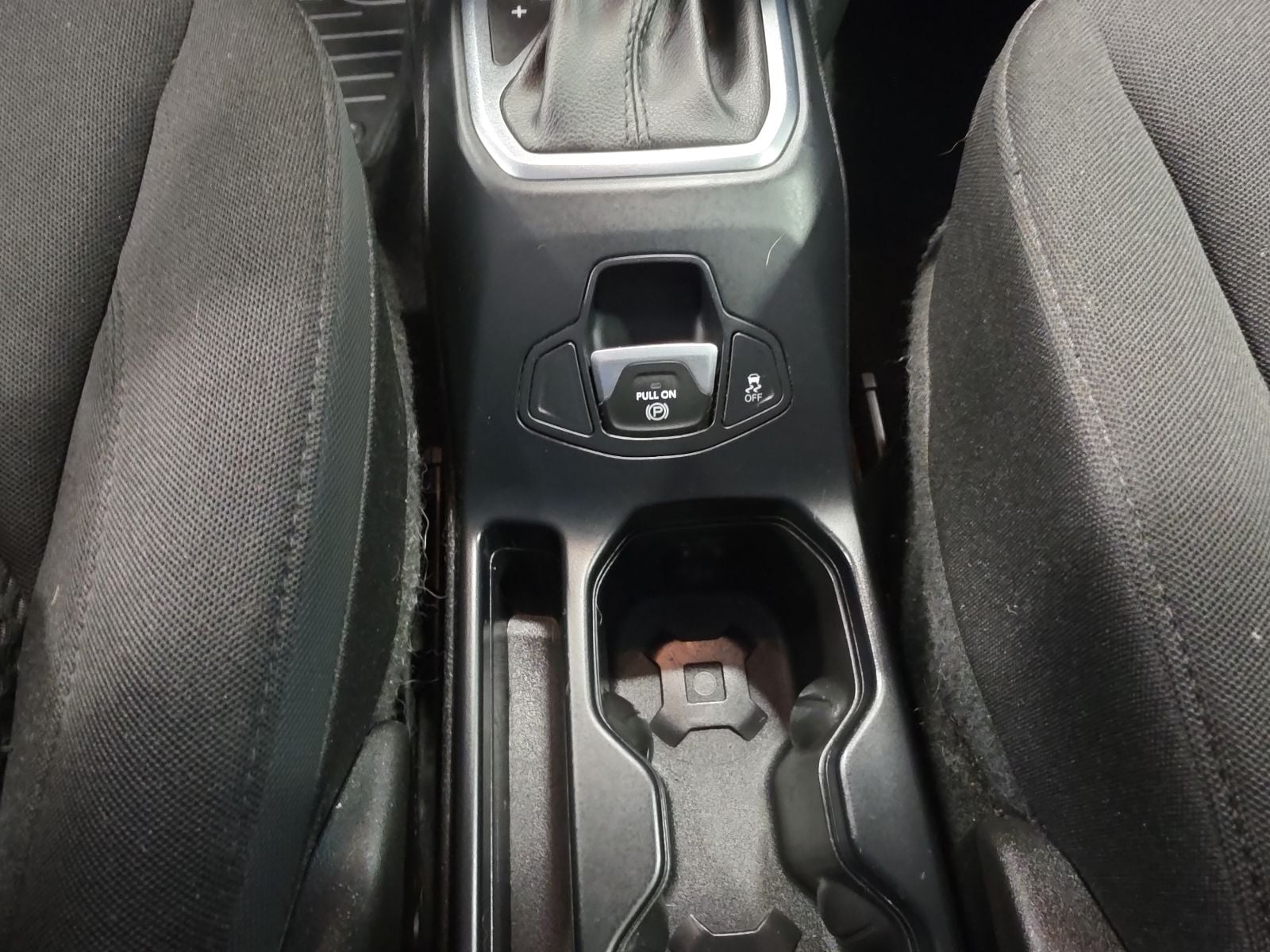 Thumbnail: 2019 Jeep Renegade - 15