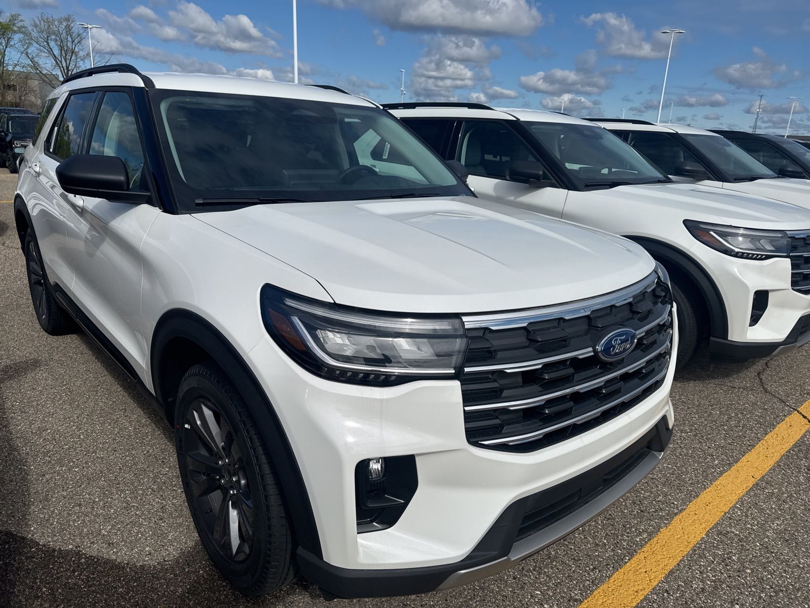 Thumbnail: 2026 Ford Explorer - 9