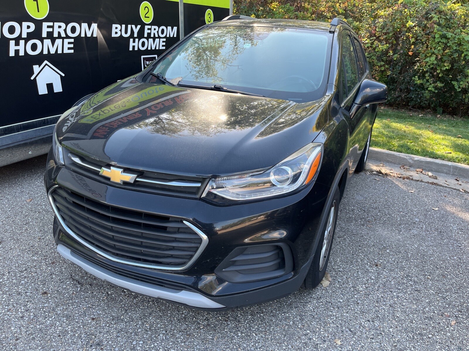 2017 Chevrolet Trax LT photo 2
