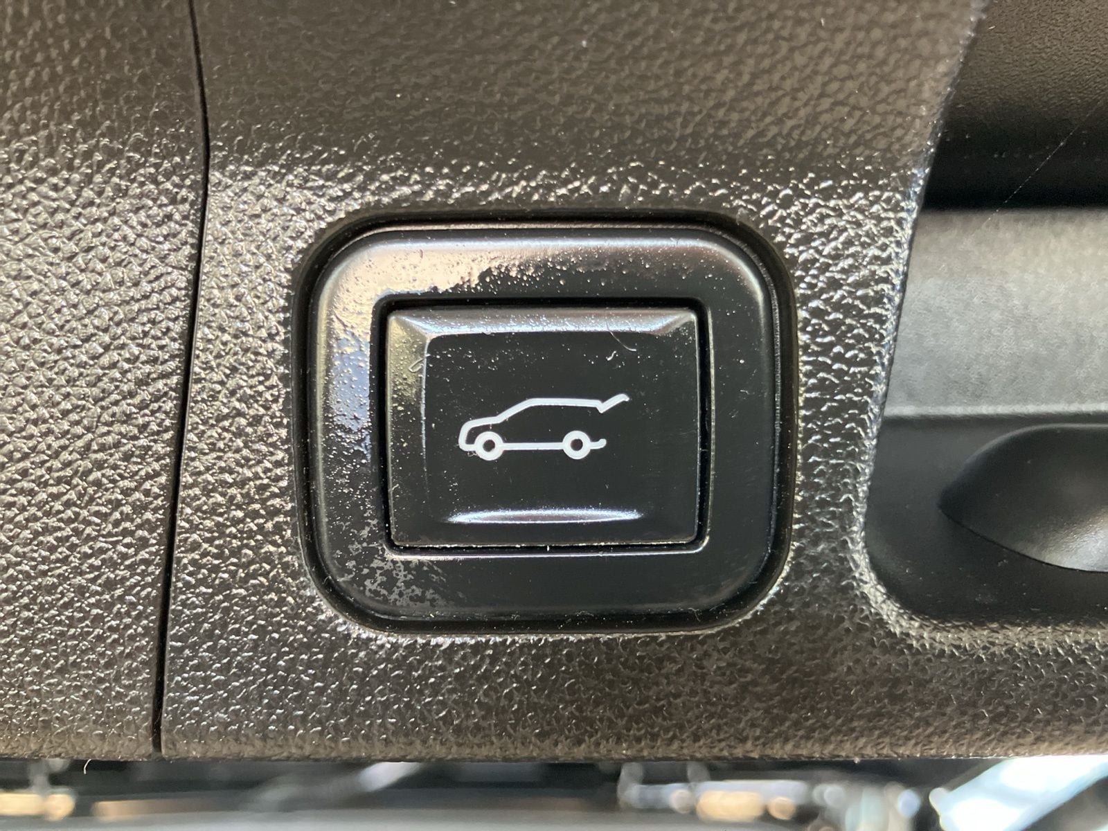 Thumbnail: 2020 GMC Acadia - 28