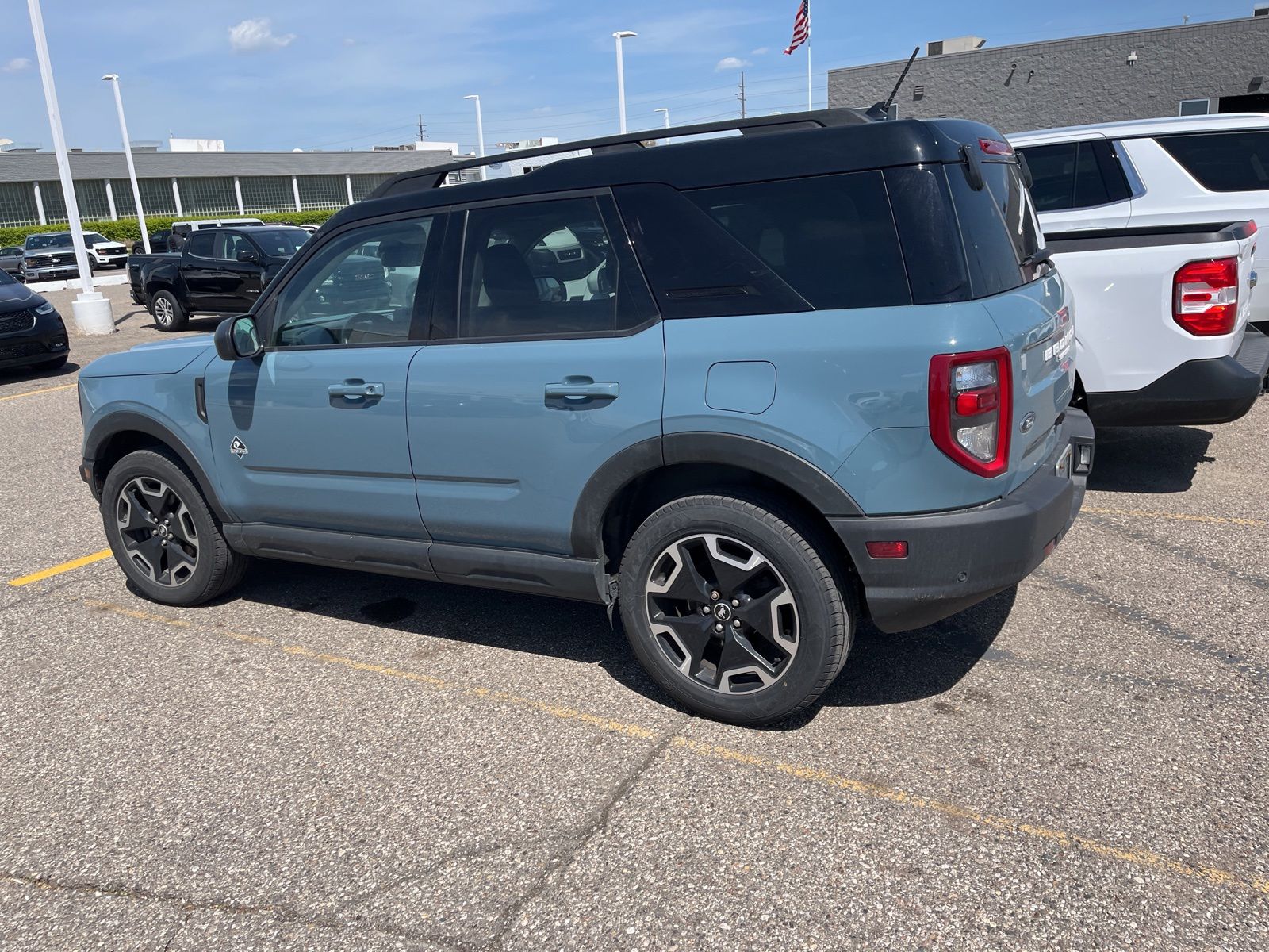 Thumbnail: 2021 Ford Bronco Sport - 8