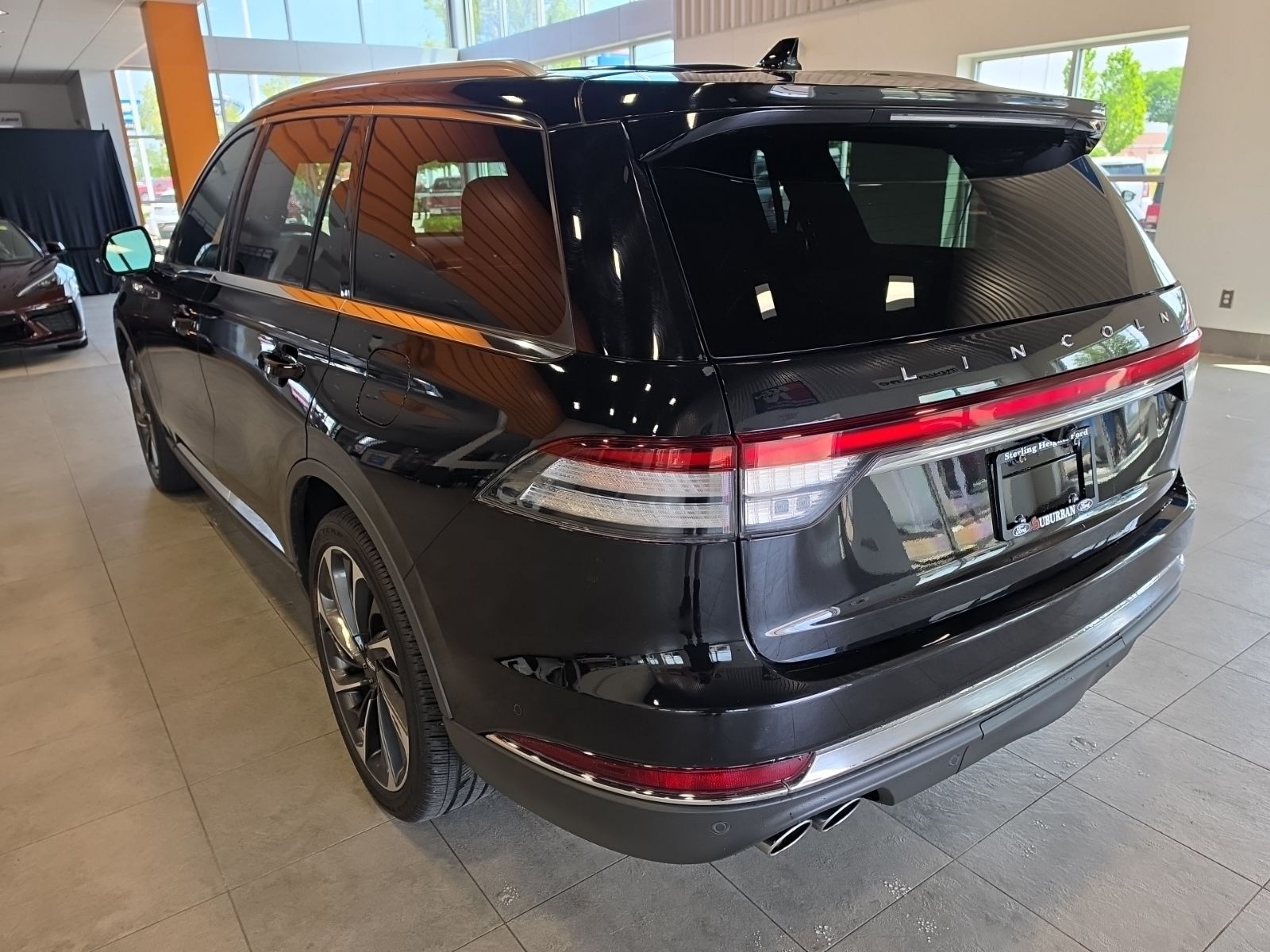 Thumbnail: 2020 Lincoln Aviator - 11