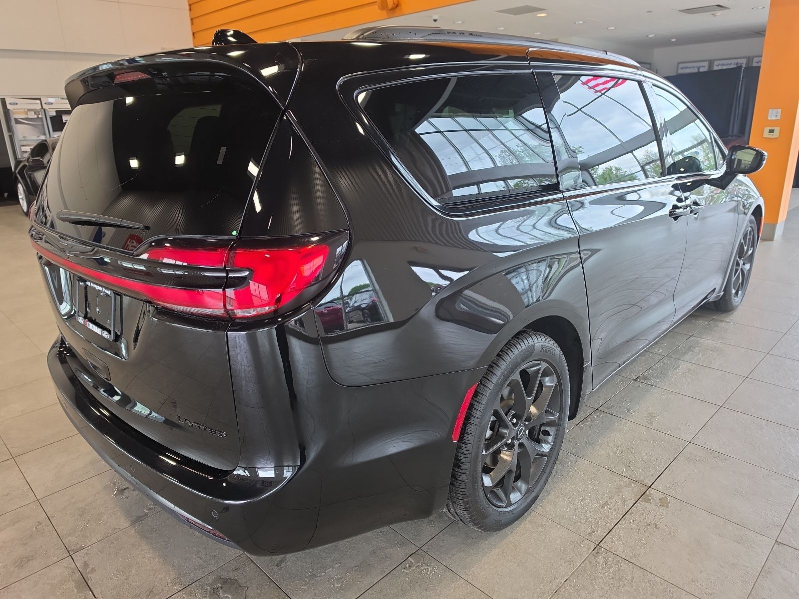 Thumbnail: 2026 Chrysler Pacifica - 11