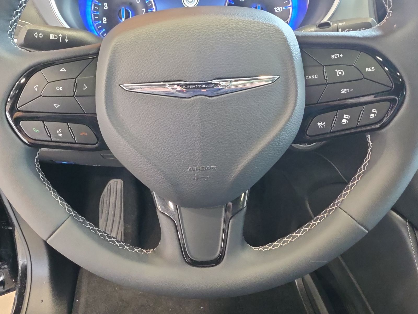 Thumbnail: 2026 Chrysler Pacifica - 25