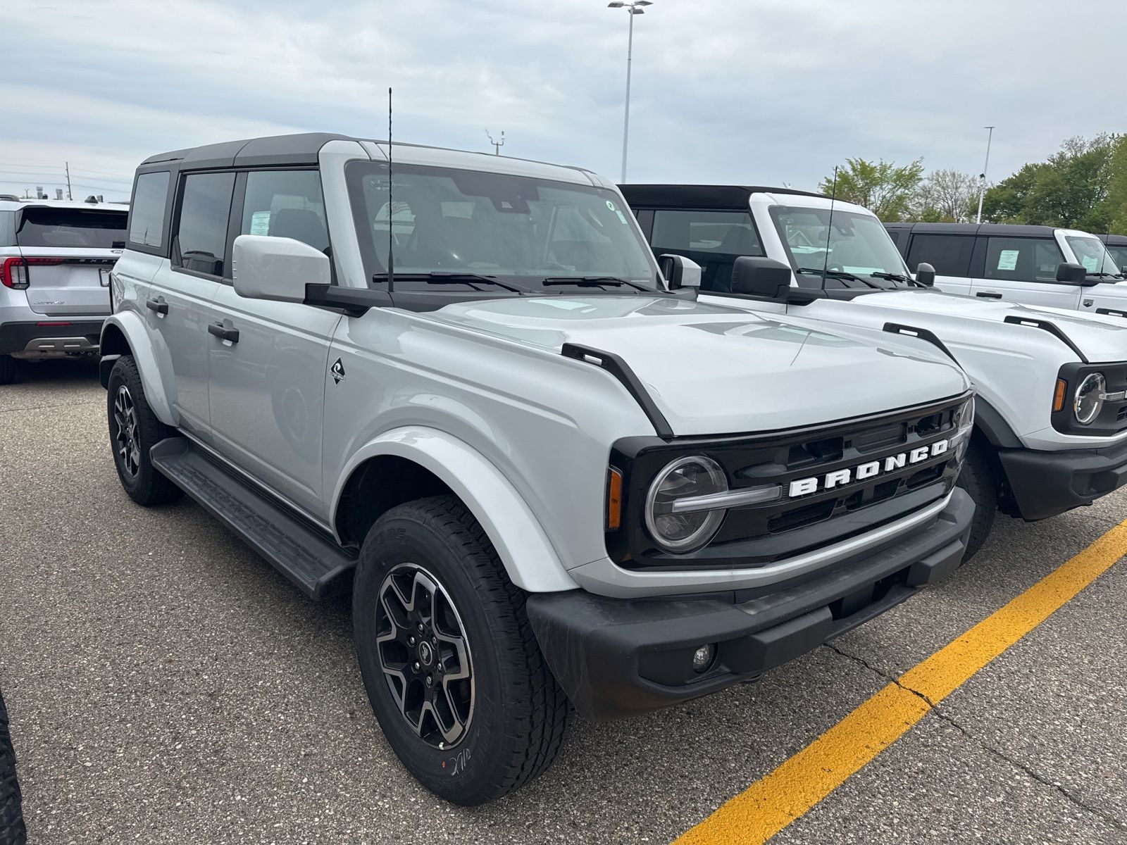 Thumbnail: 2026 Ford Bronco - 6