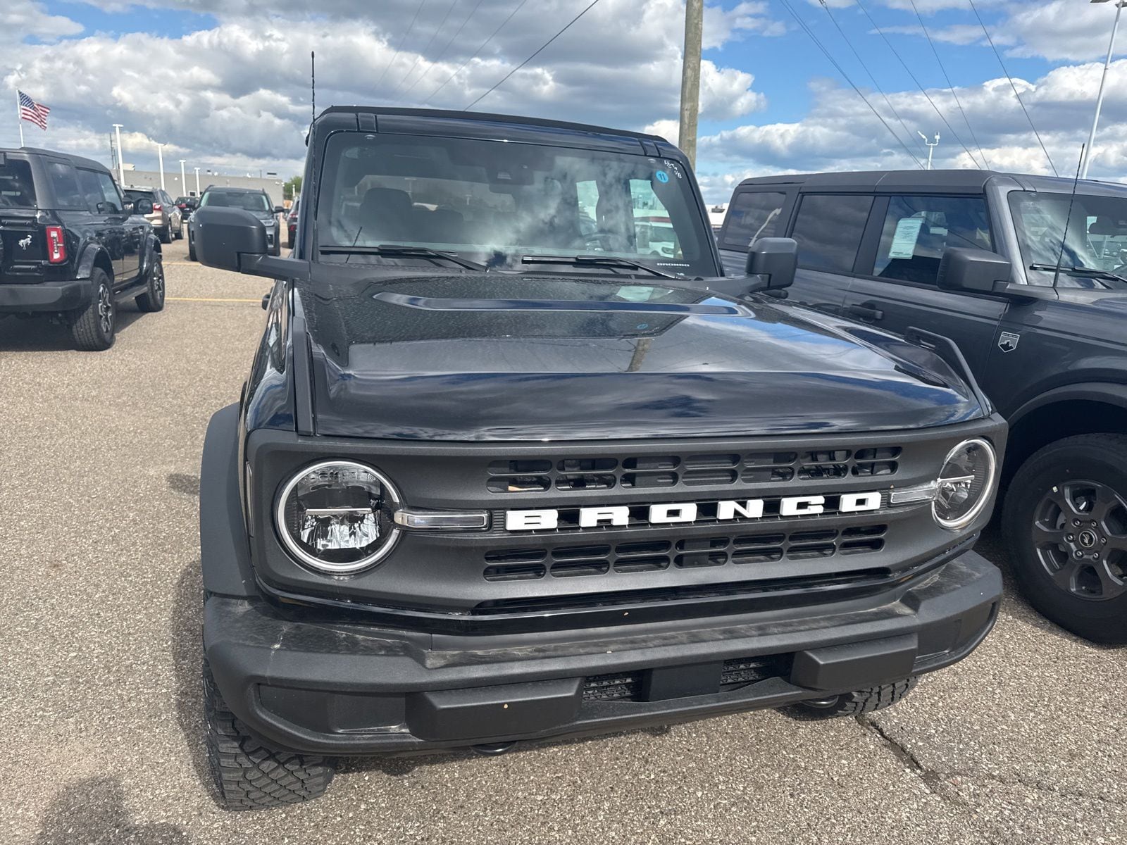 Thumbnail: 2026 Ford Bronco - 6