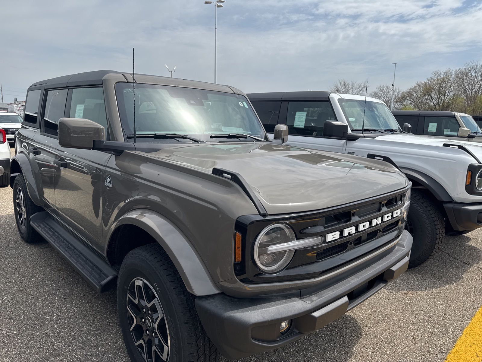 Thumbnail: 2026 Ford Bronco - 6