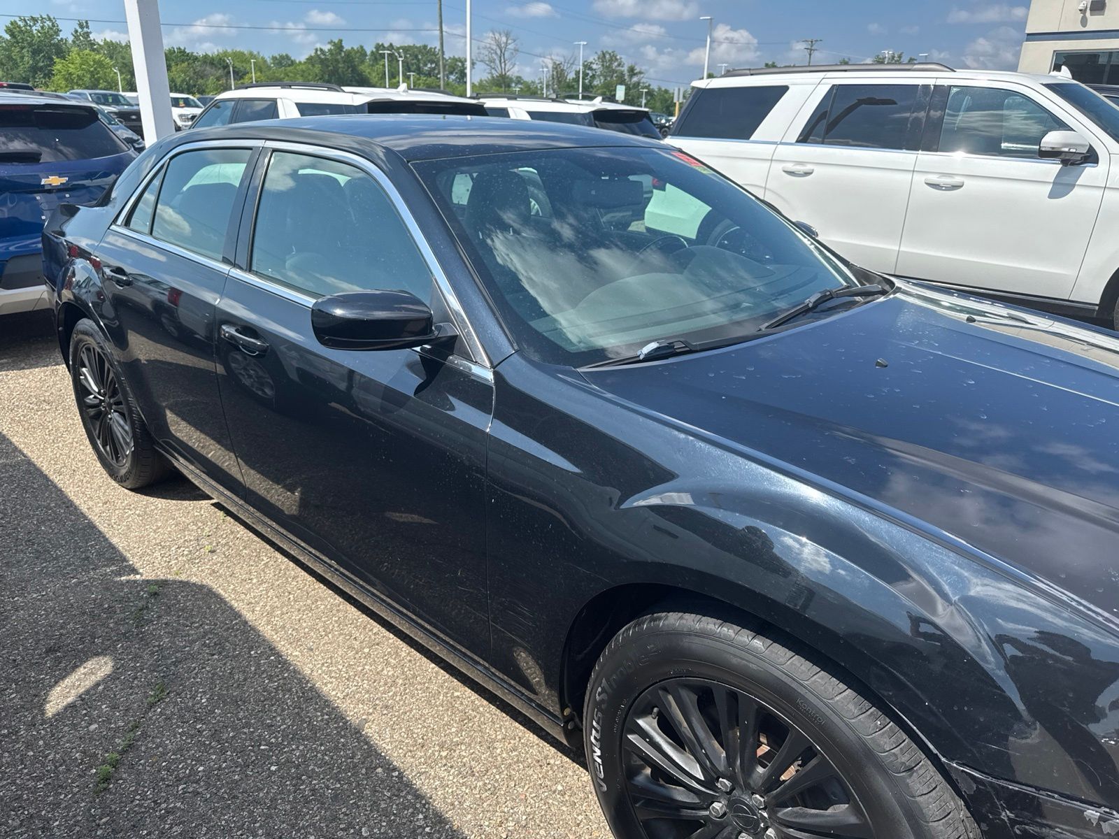 Thumbnail: 2014 Chrysler 300 - 26