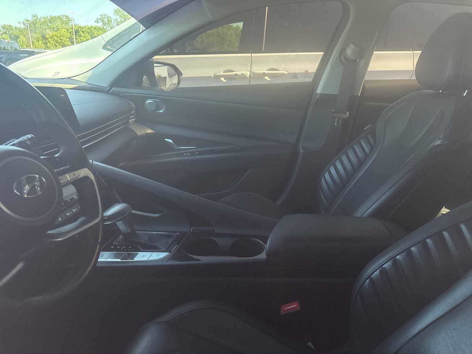 Thumbnail: 2023 Hyundai Elantra - 31