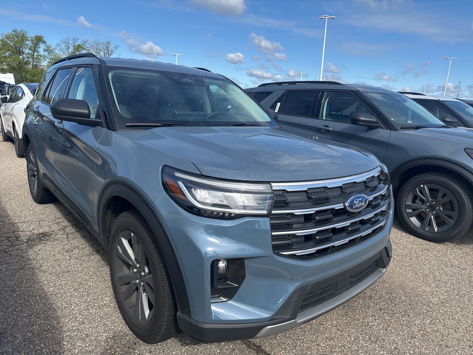 Thumbnail: 2026 Ford Explorer - 6