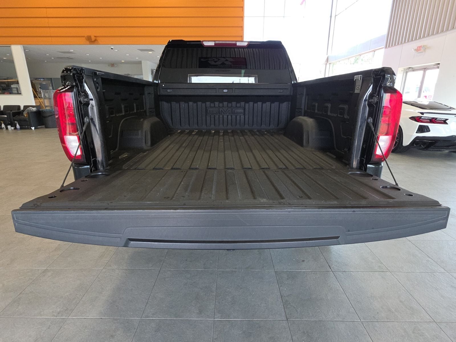 Thumbnail: 2020 GMC Sierra 1500 - 28