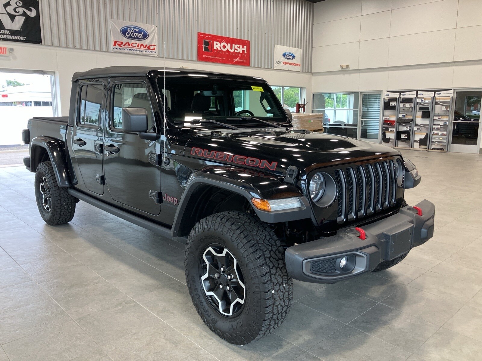 2020 Jeep Gladiator Rubicon photo 3