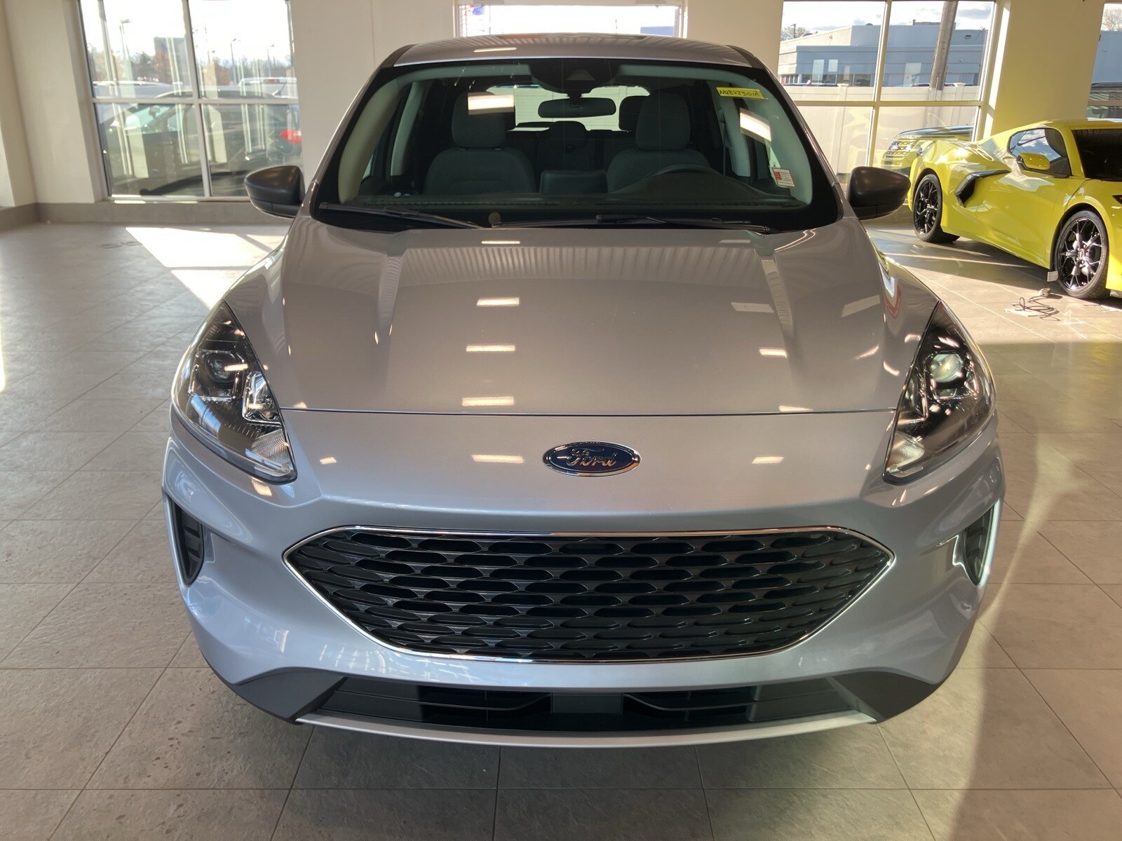 2022 Ford Escape SE photo 2