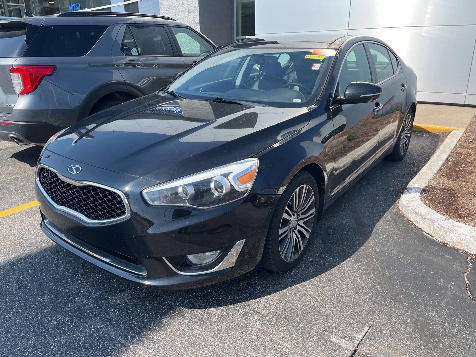 2014 Kia Cadenza Premium's photo