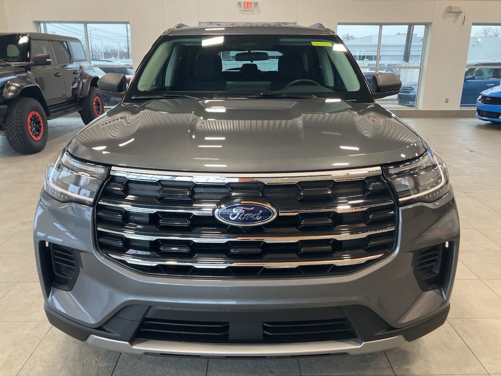 Used 2025 Ford Explorer Active SUV