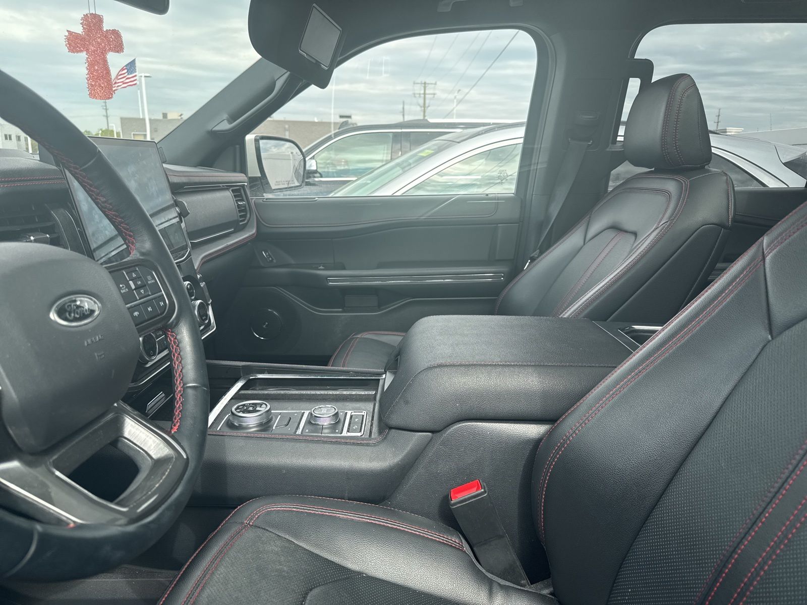 Thumbnail: 2023 Ford Expedition - 24