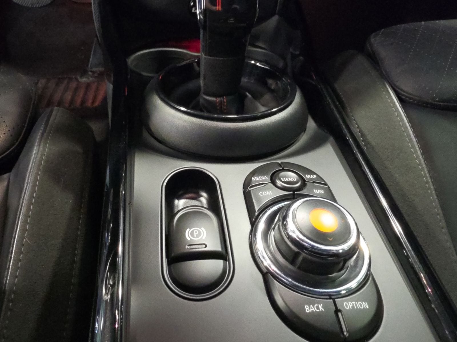 Thumbnail: 2020 MINI Cooper Clubman - 23
