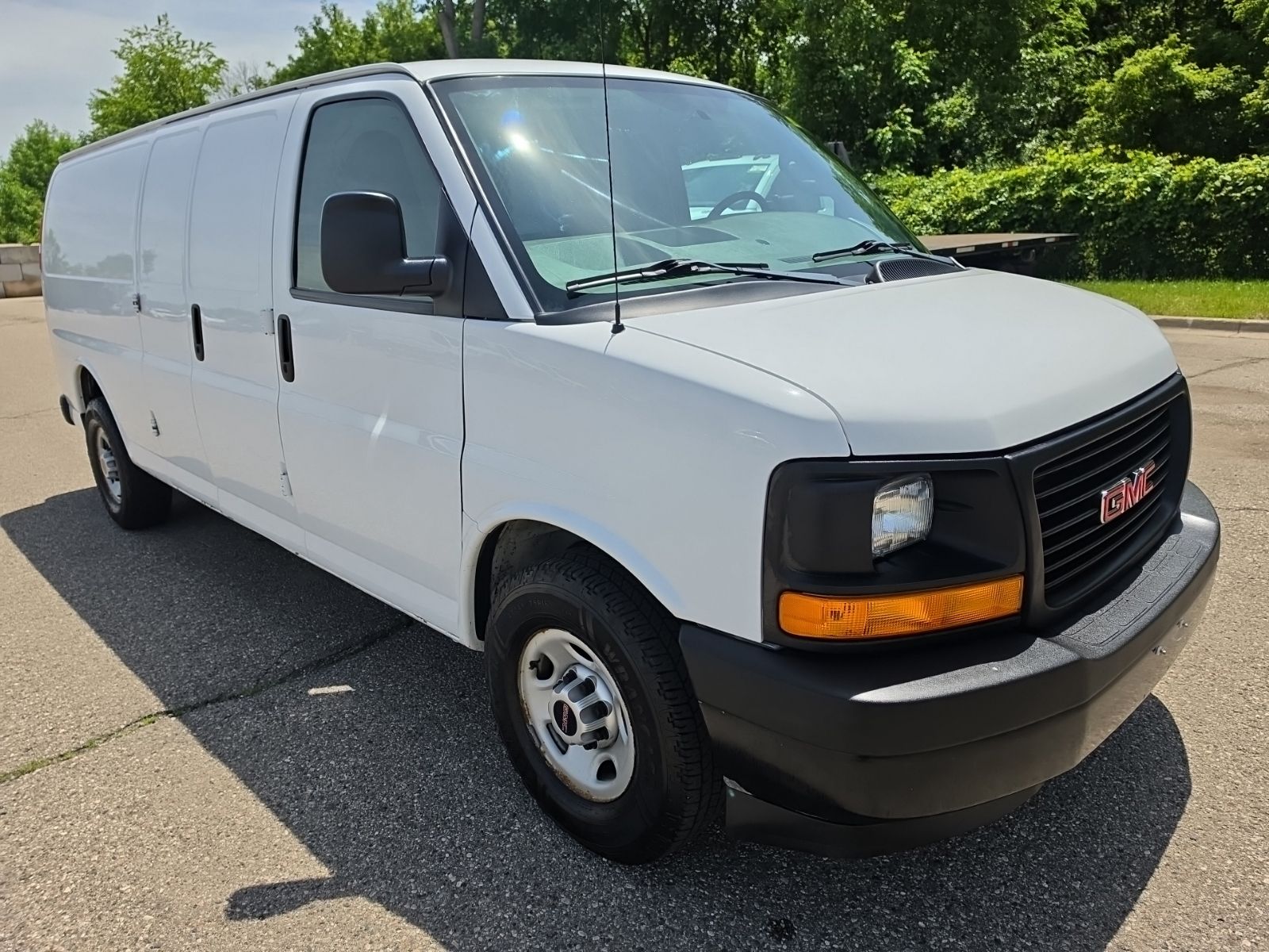 Thumbnail: 2017 GMC Savana - 5