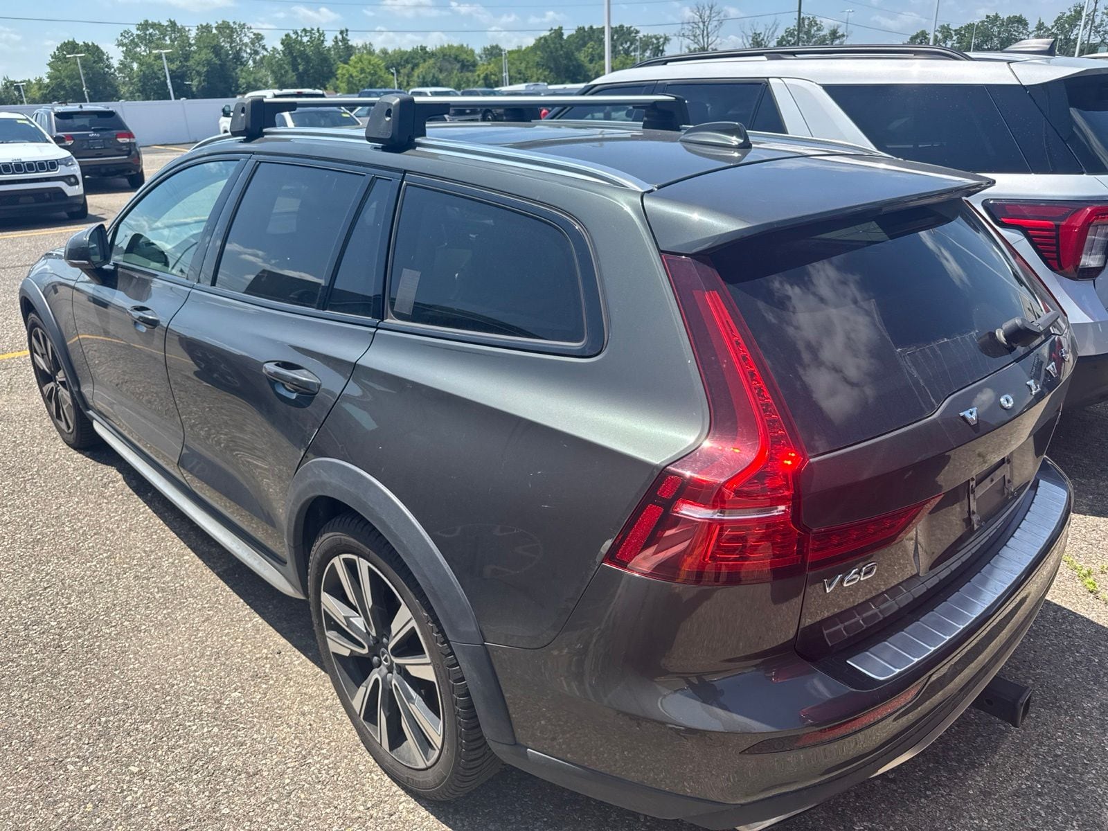 Thumbnail: 2020 Volvo S60 - 15