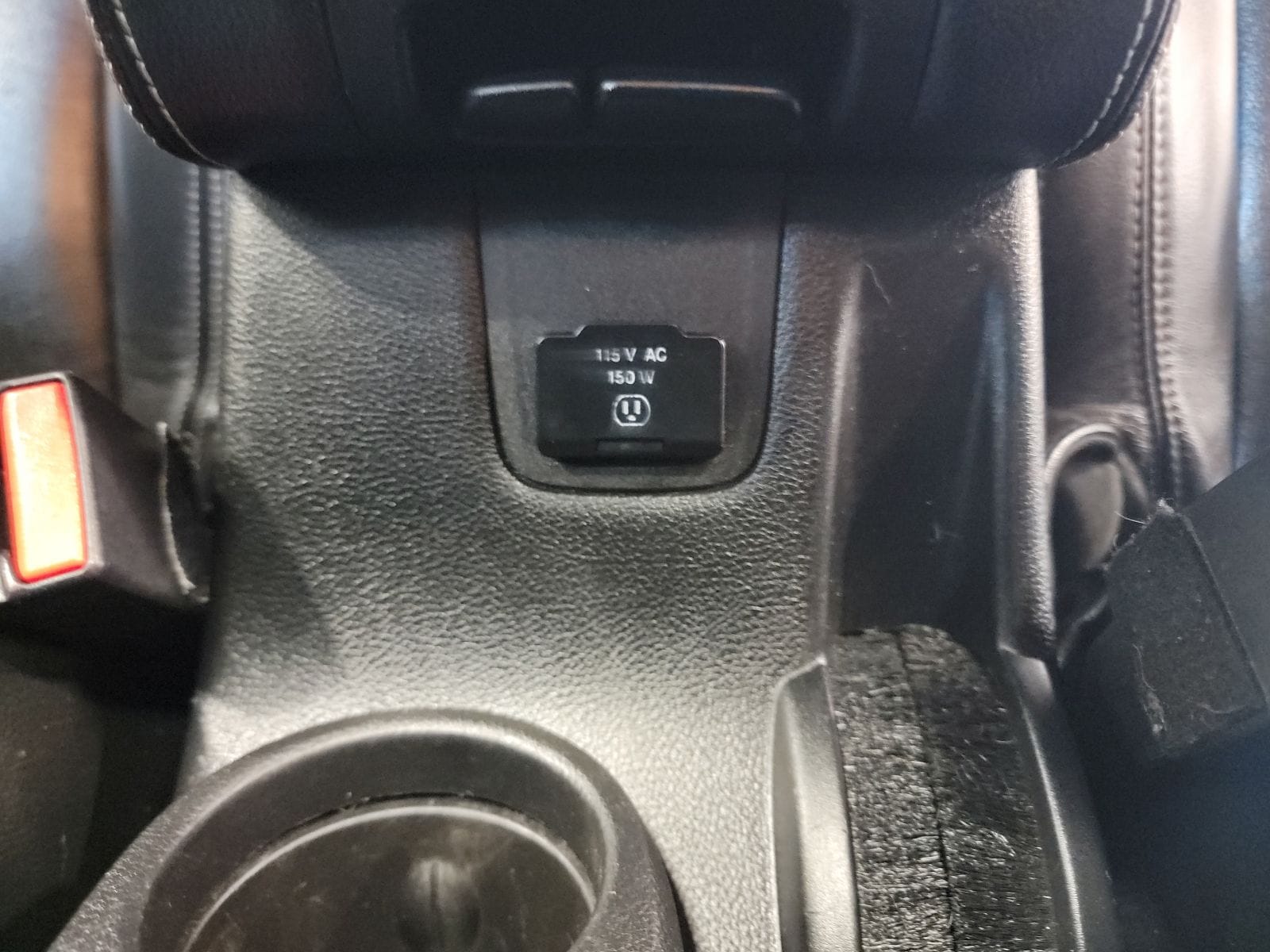 Thumbnail: 2015 Jeep Wrangler - 18