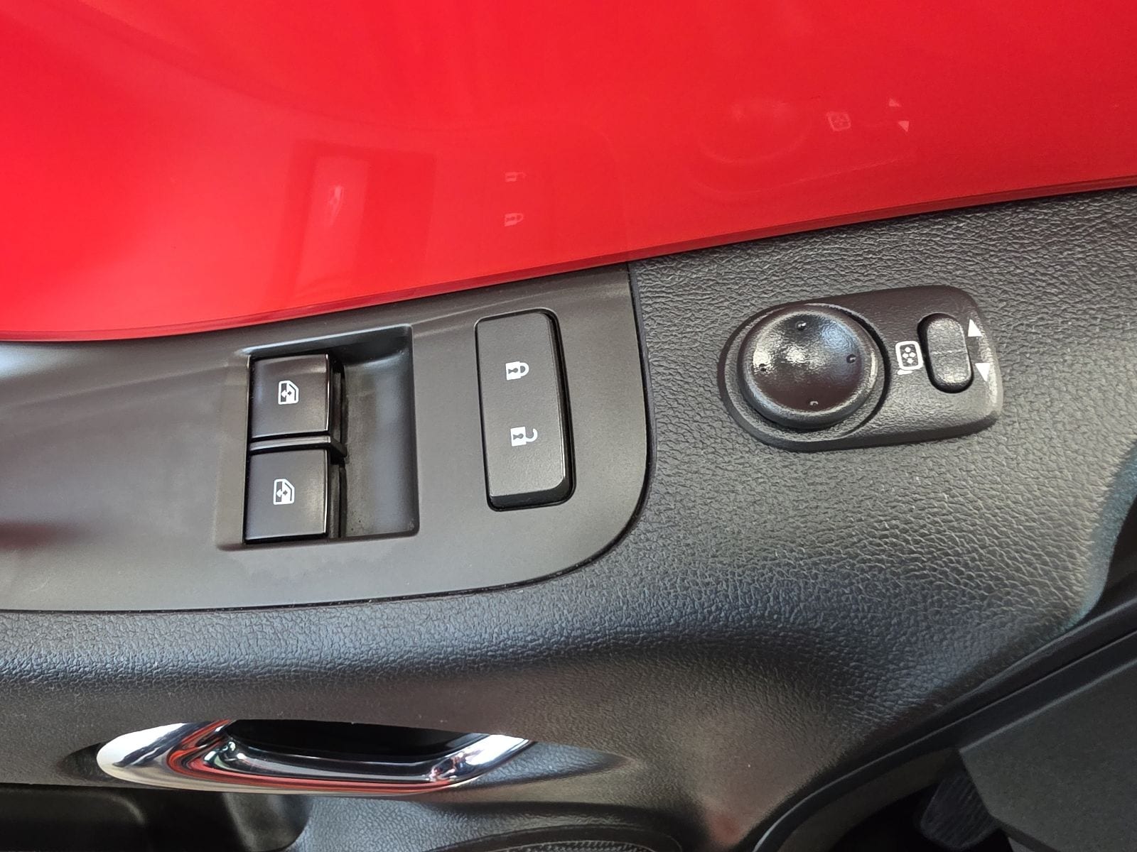 Thumbnail: 2013 Chevrolet Camaro - 20
