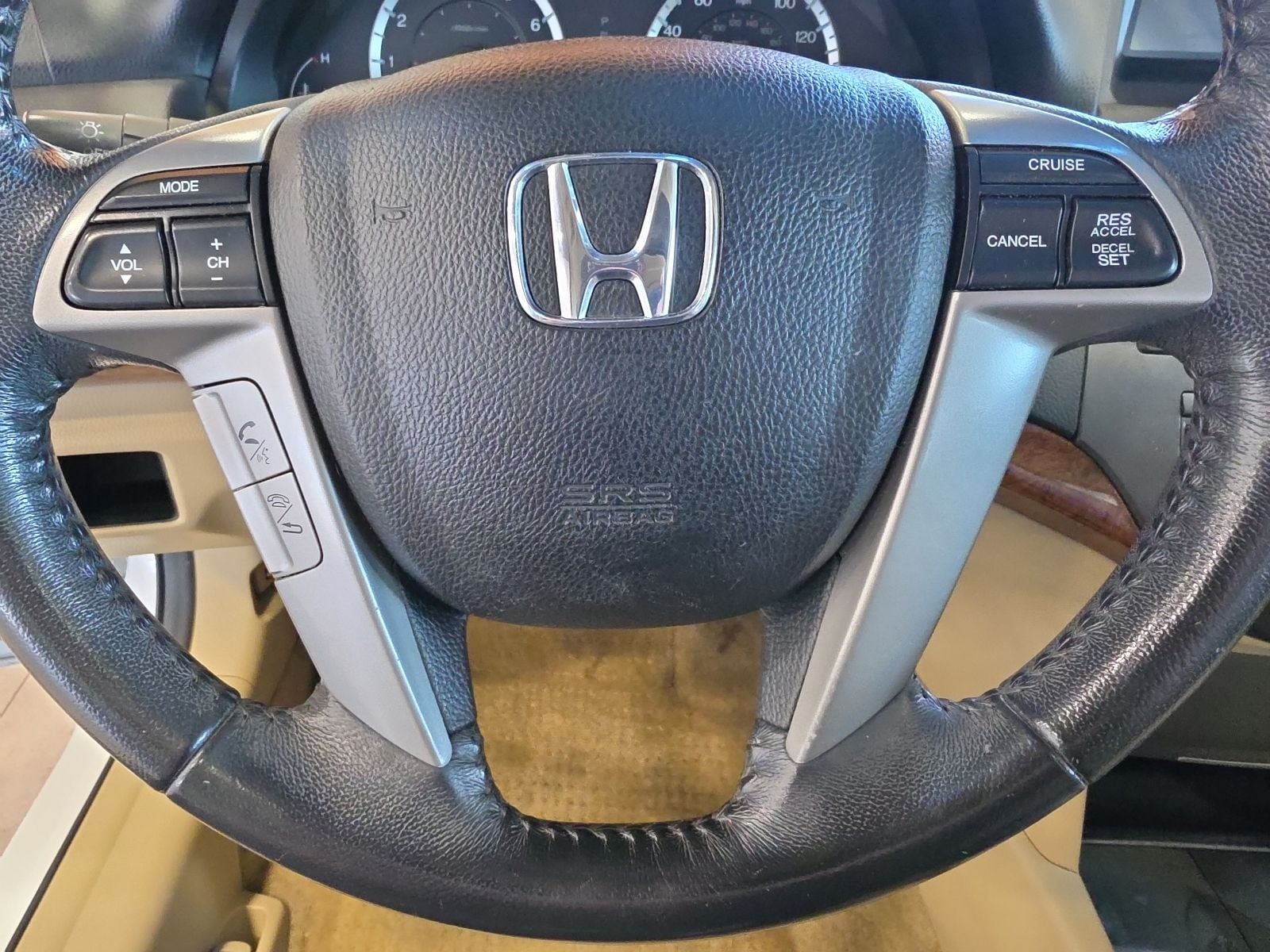 Thumbnail: 2011 Honda Accord - 22