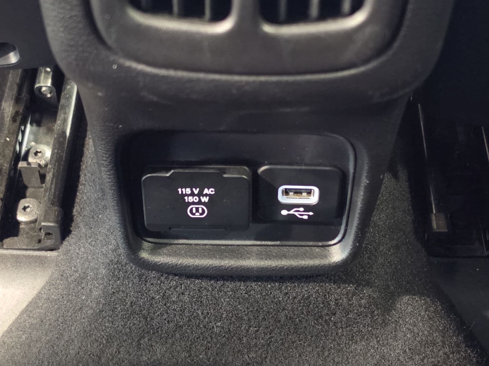 Thumbnail: 2018 Jeep Compass - 29