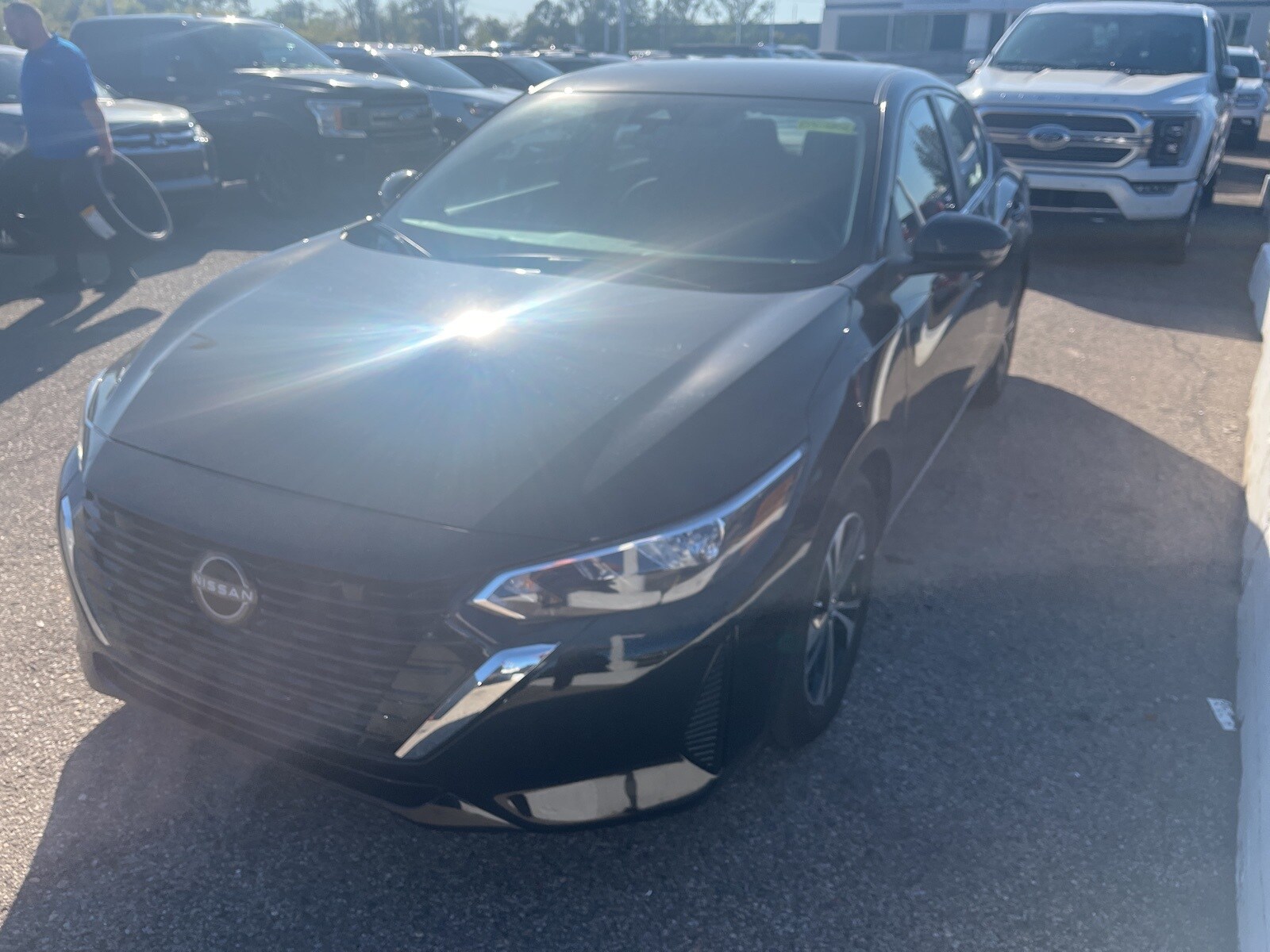 2025 Nissan Sentra SV photo 3