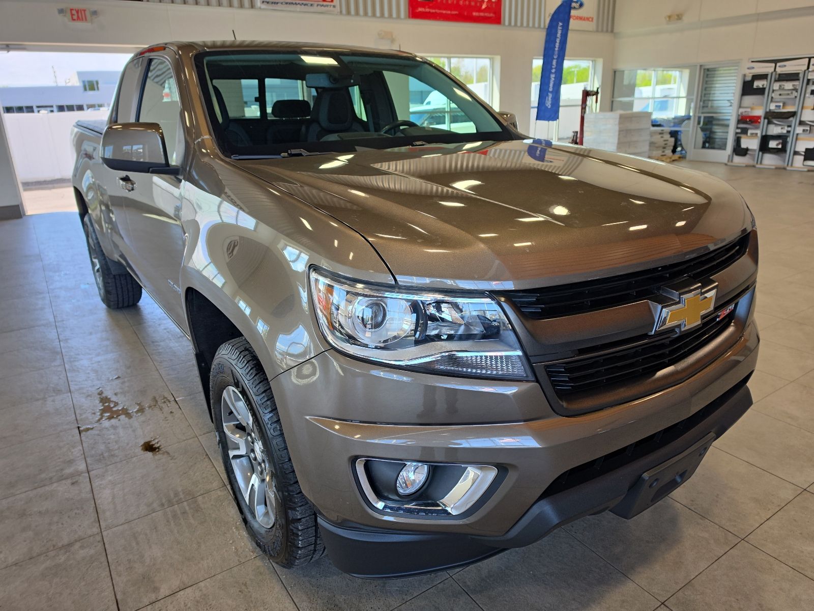 Thumbnail: 2016 Chevrolet Colorado - 3