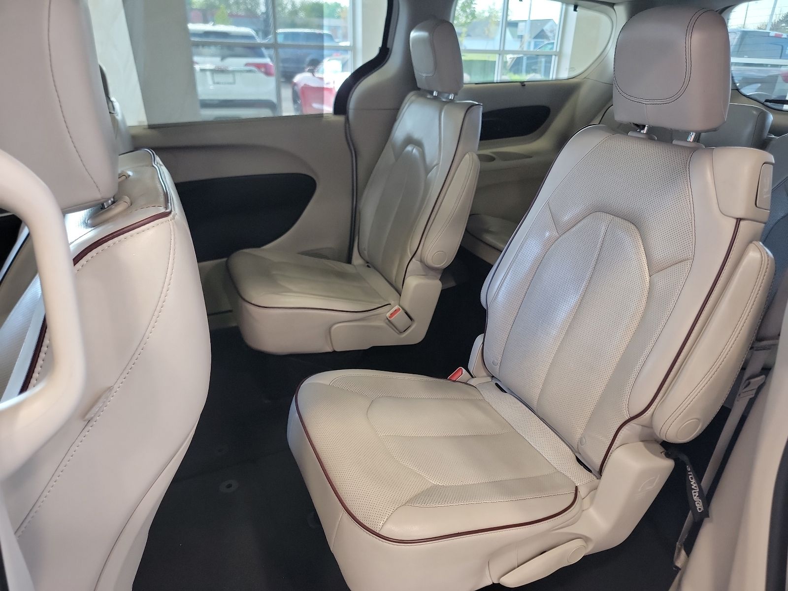 Thumbnail: 2020 Chrysler Pacifica - 31